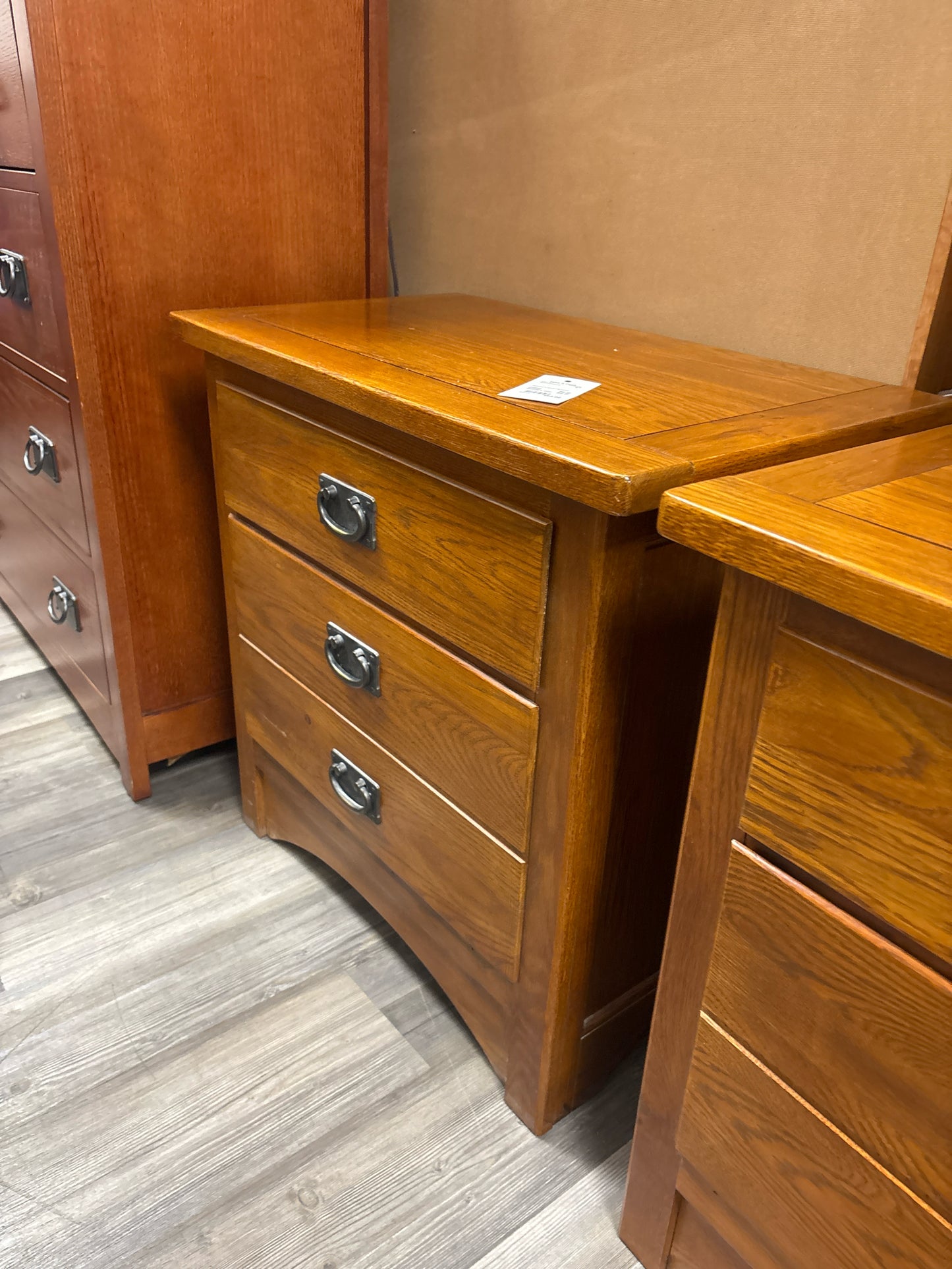 NIGHTSTANDS