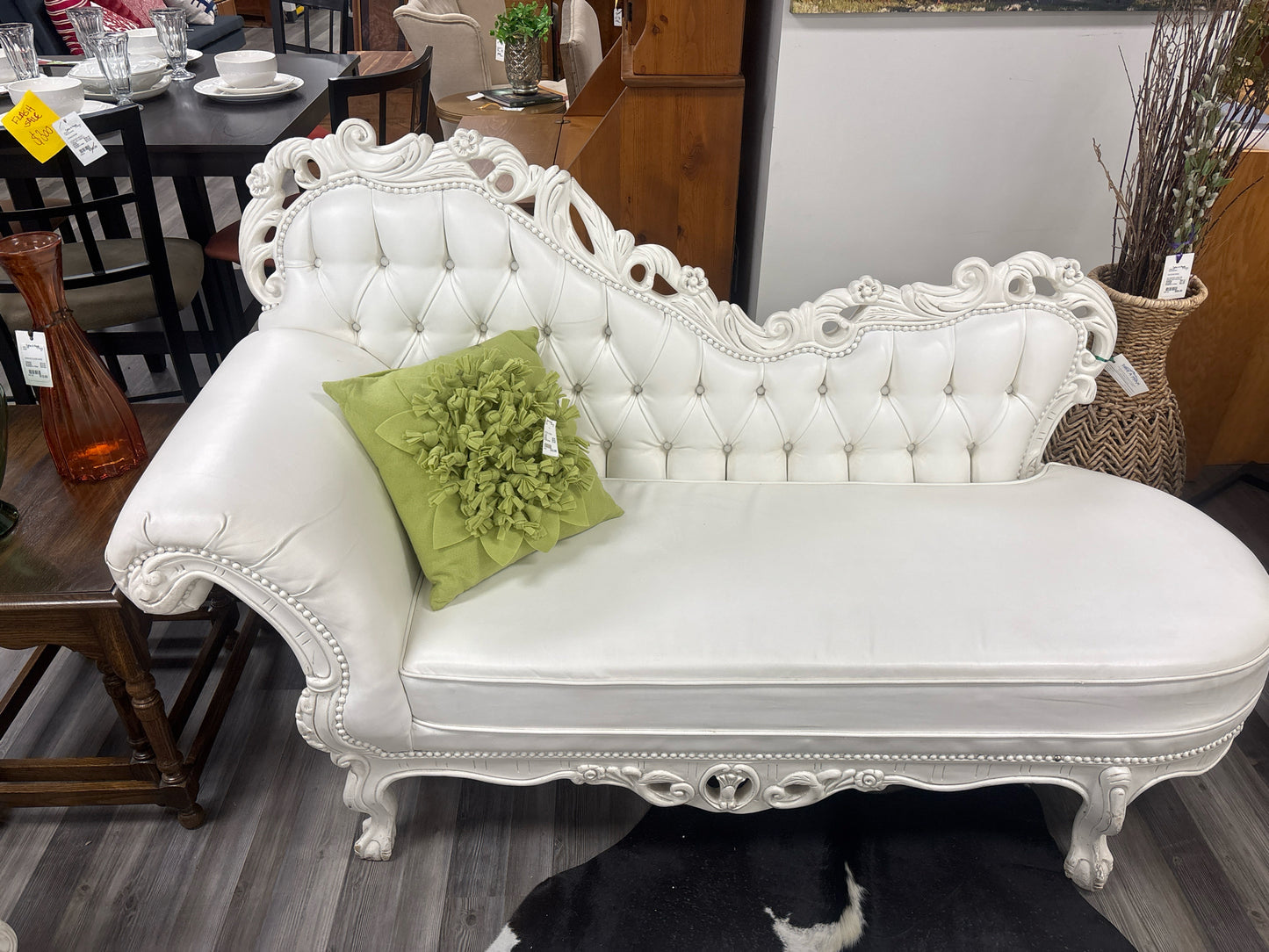 CHAISE