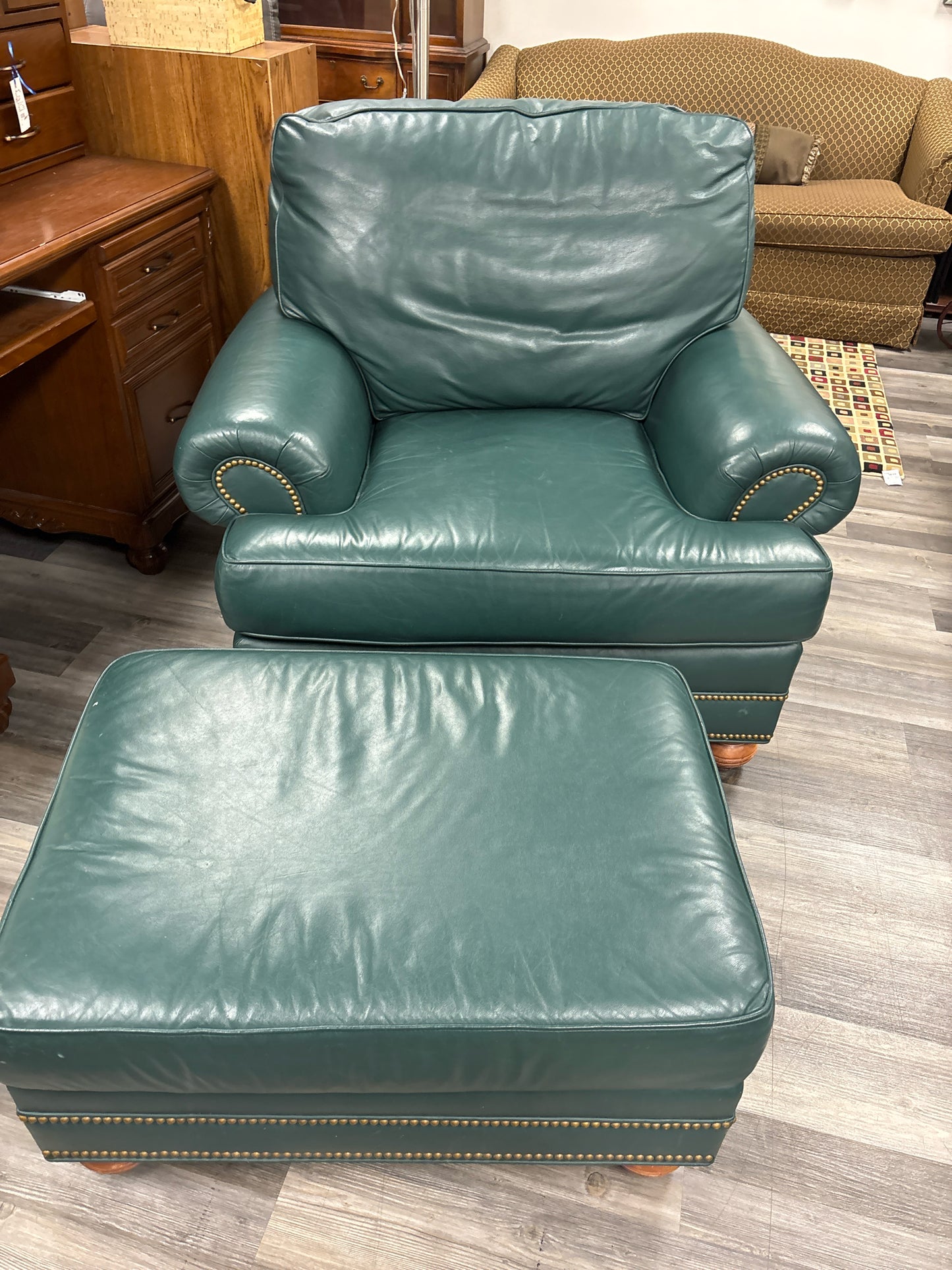 CHAIR & OTTOMAN