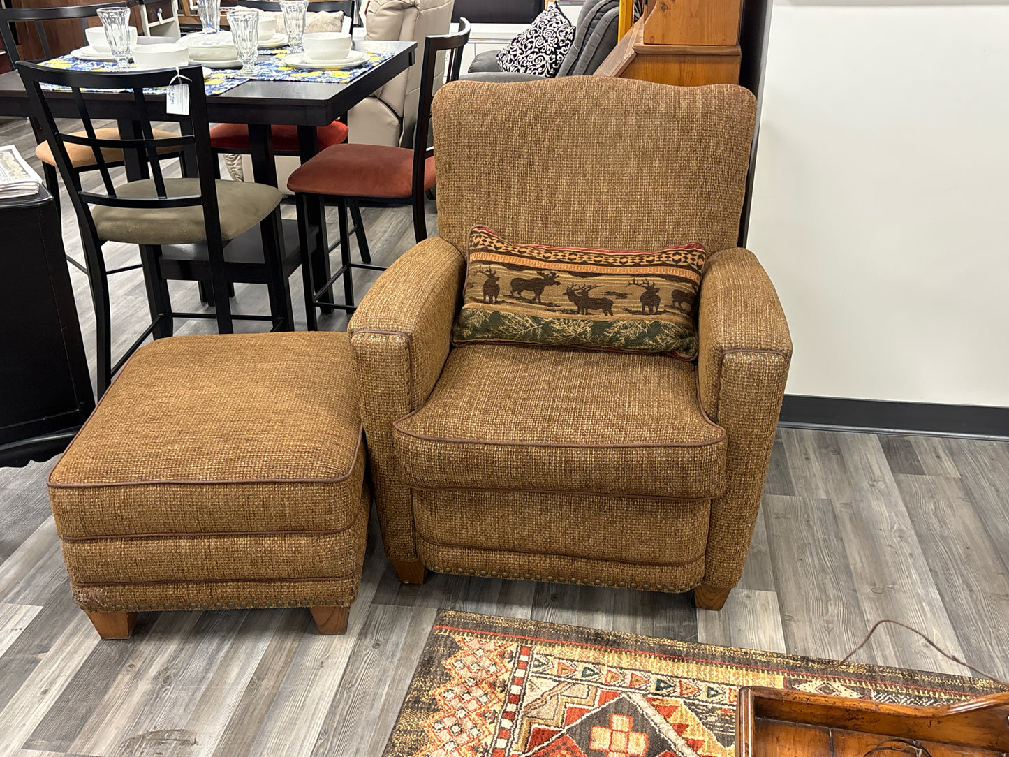 CHAIR & OTTOMAN