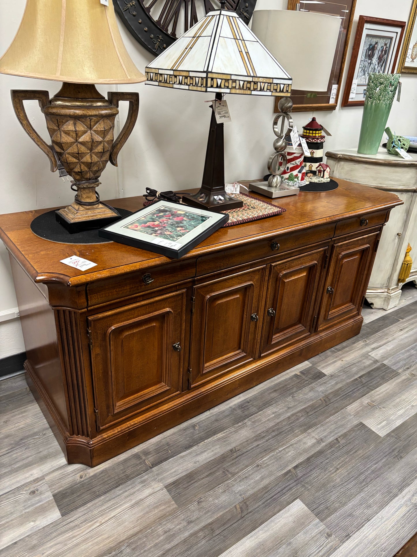 DESK