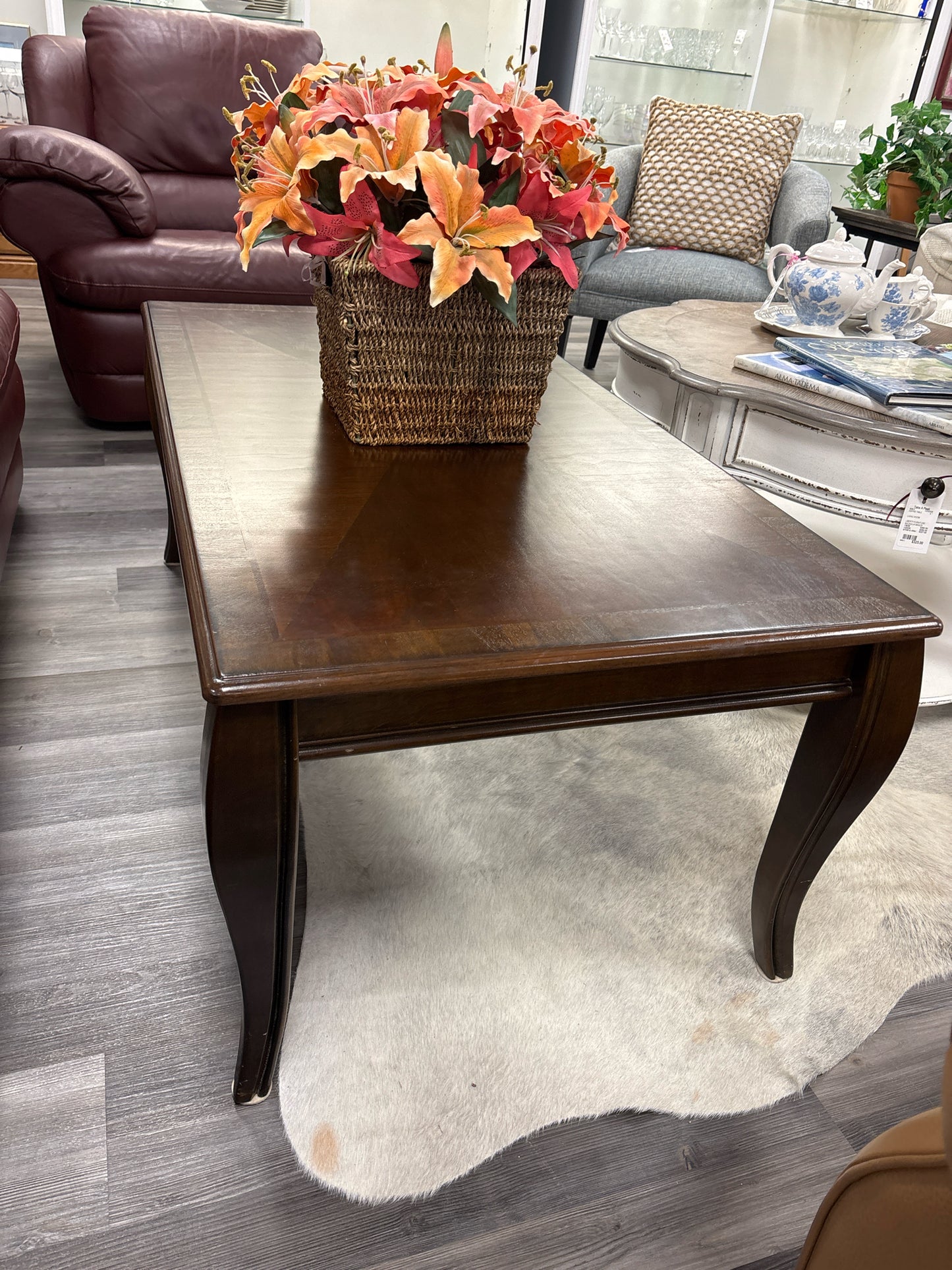 COFFEE TABLE