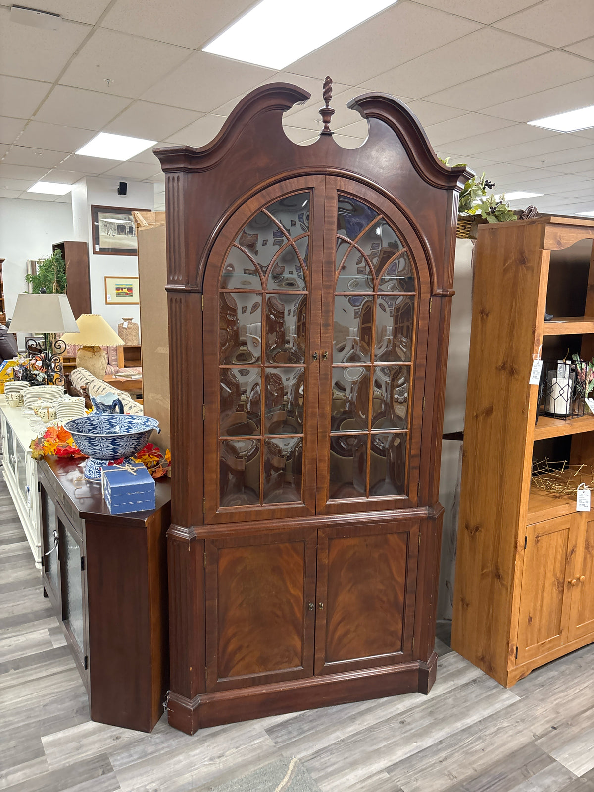 DISPLAY CABINET