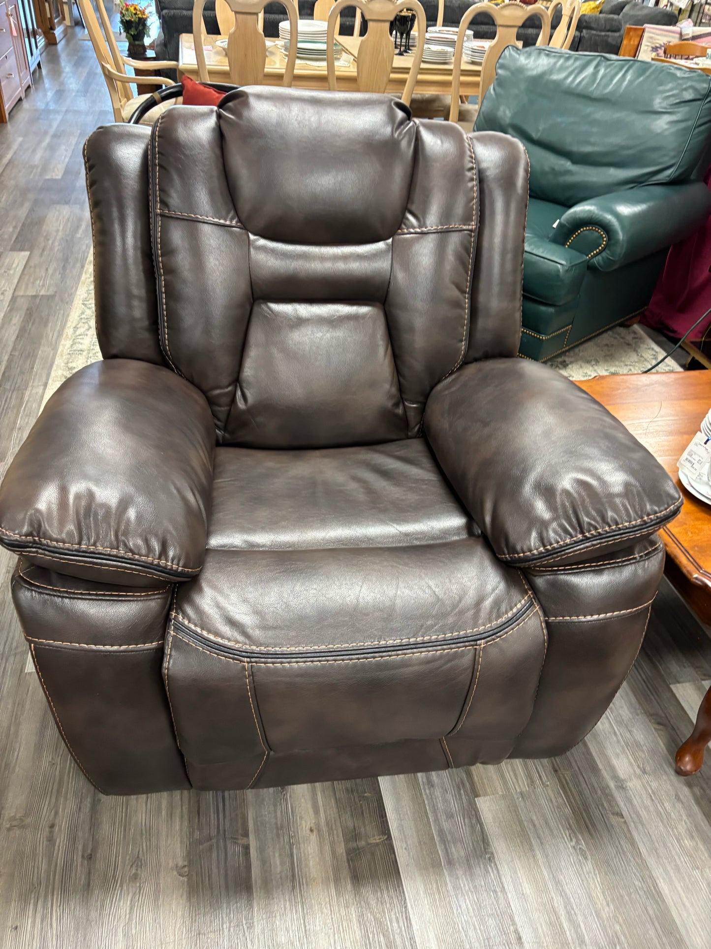RECLINER