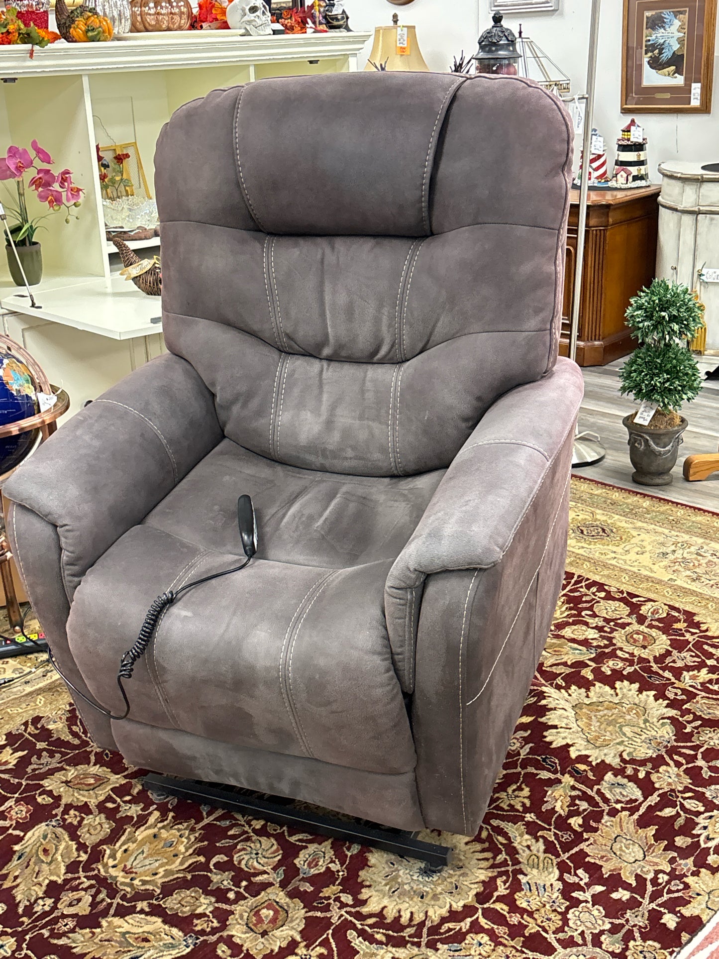 RECLINER