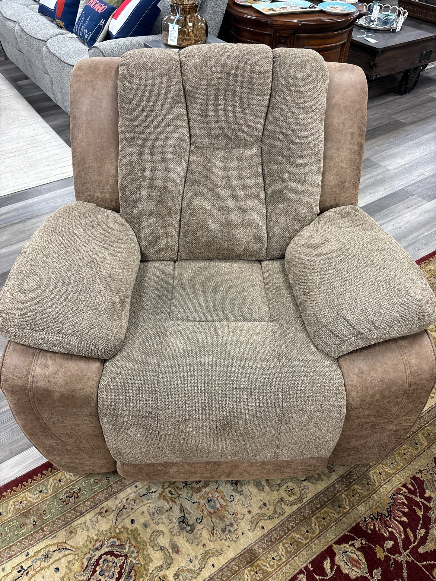 RECLINER