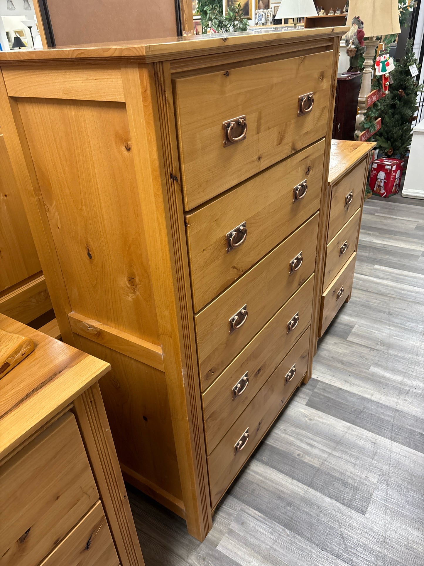 BEDROOM SET