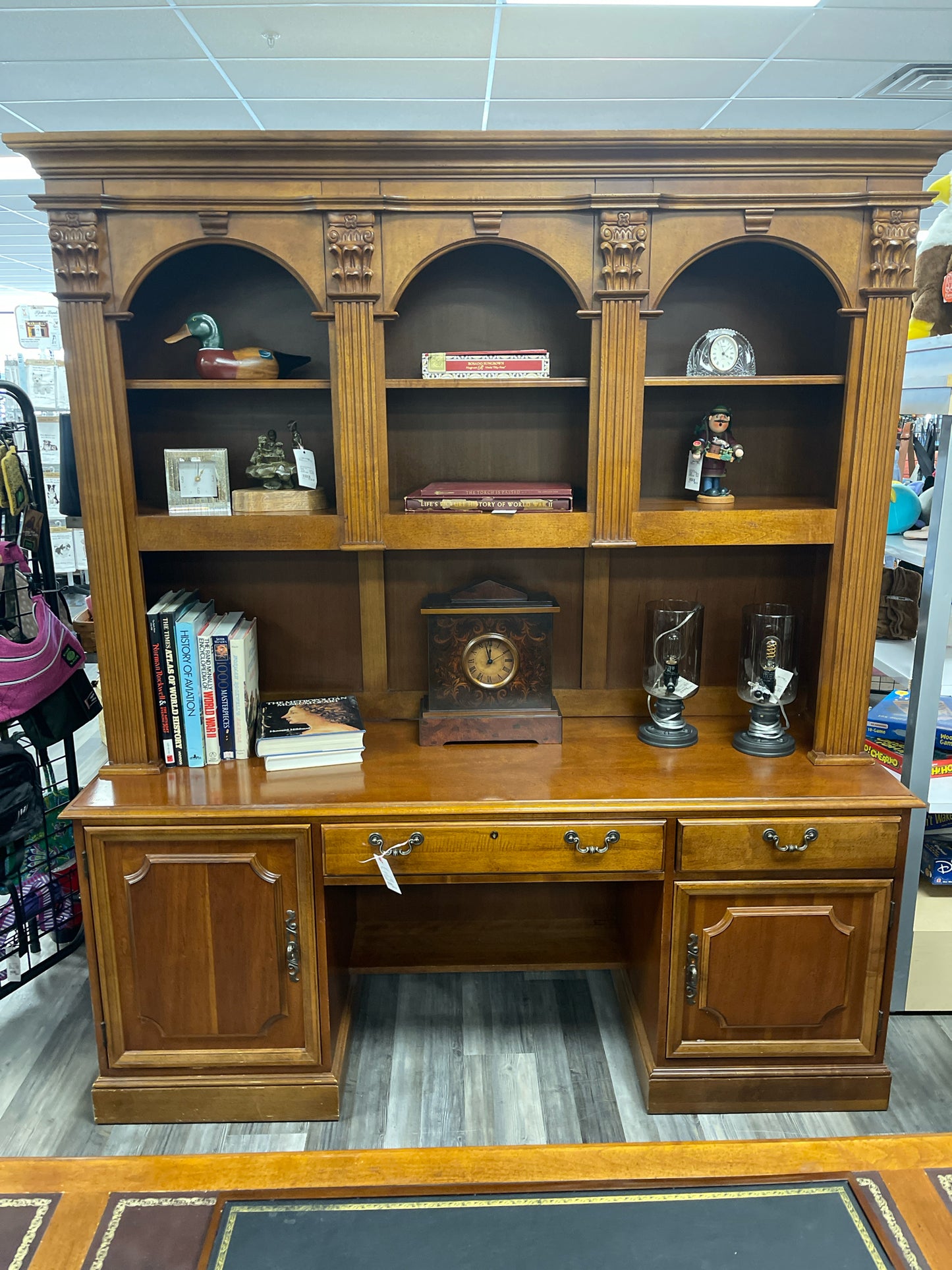 DESK