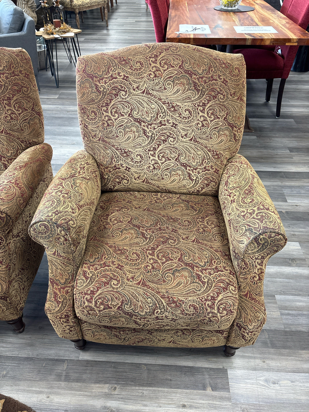 RECLINER