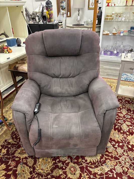 RECLINER