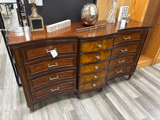 DRESSERS
