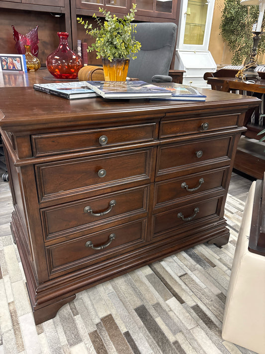 FILE CABINET