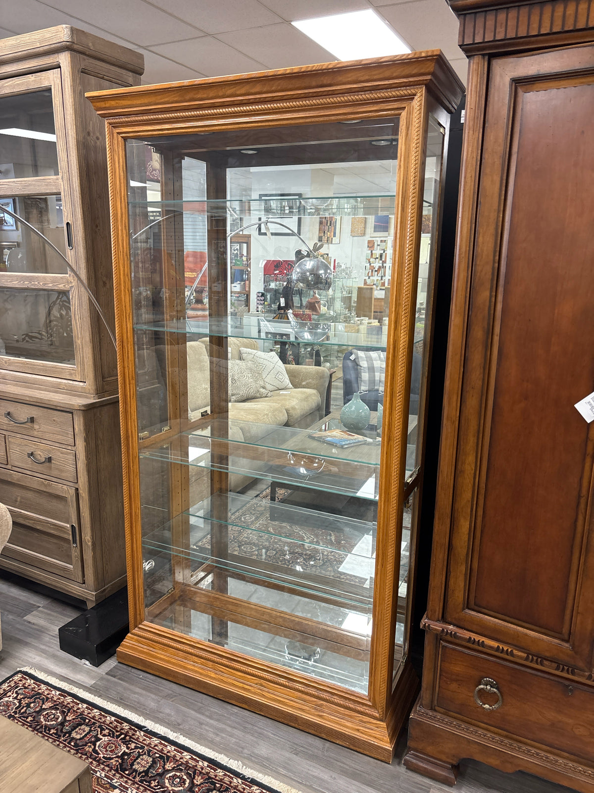 DISPLAY CABINET
