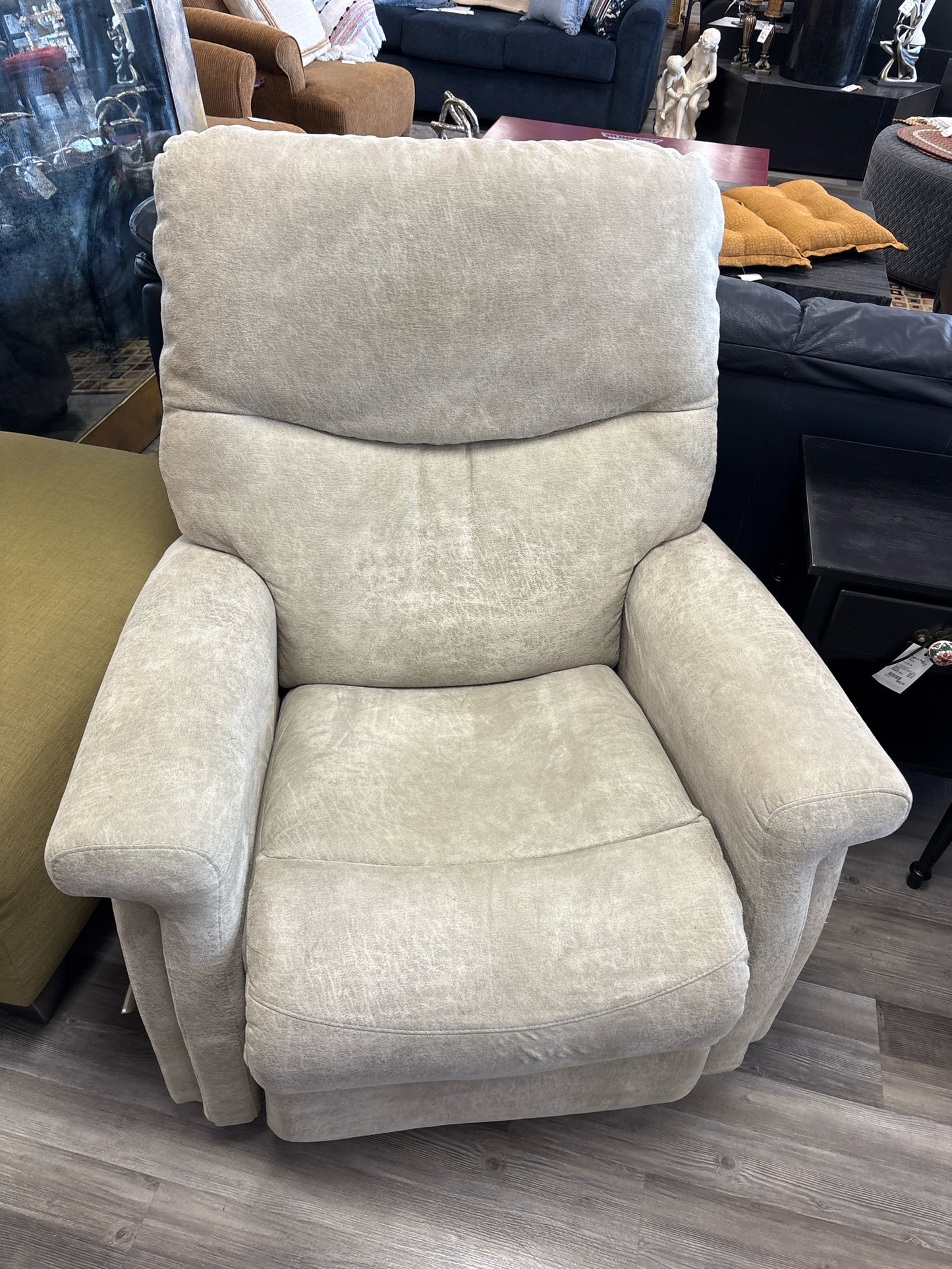 RECLINER