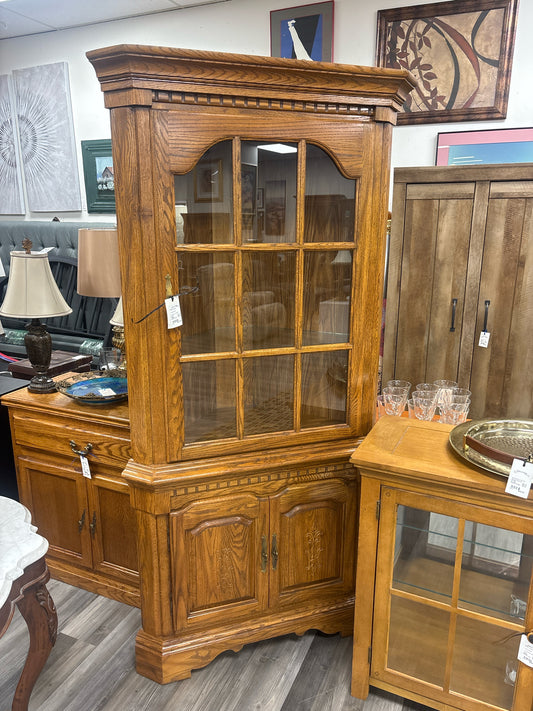 DISPLAY CABINET