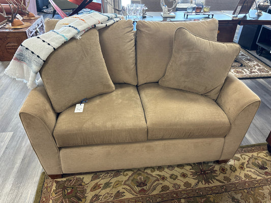 LOVESEAT