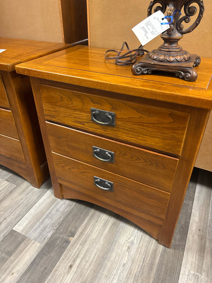NIGHTSTANDS