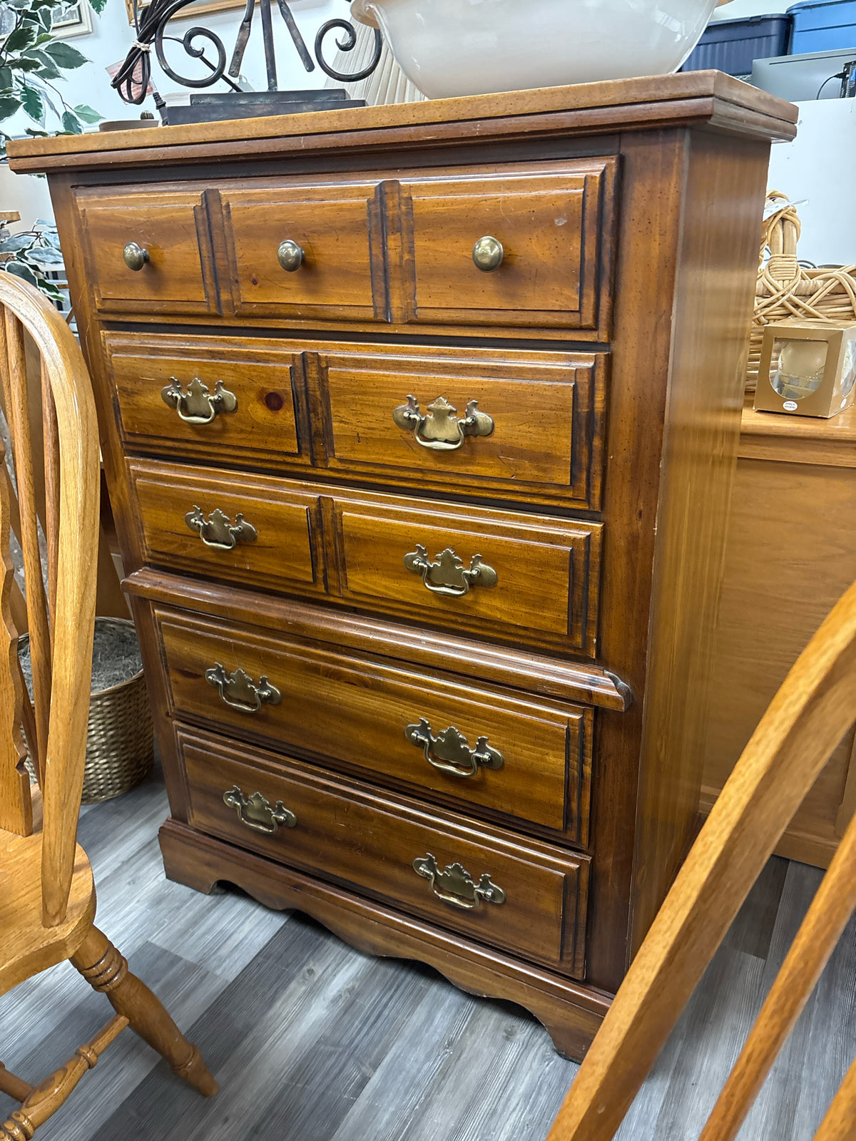 DRESSERS