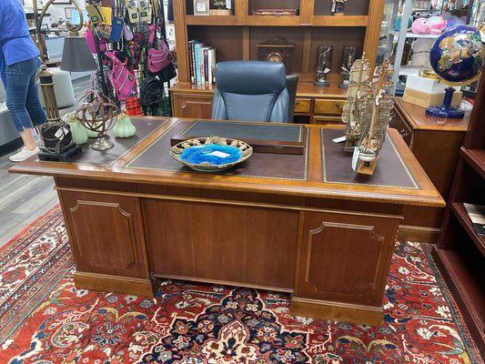 DESK