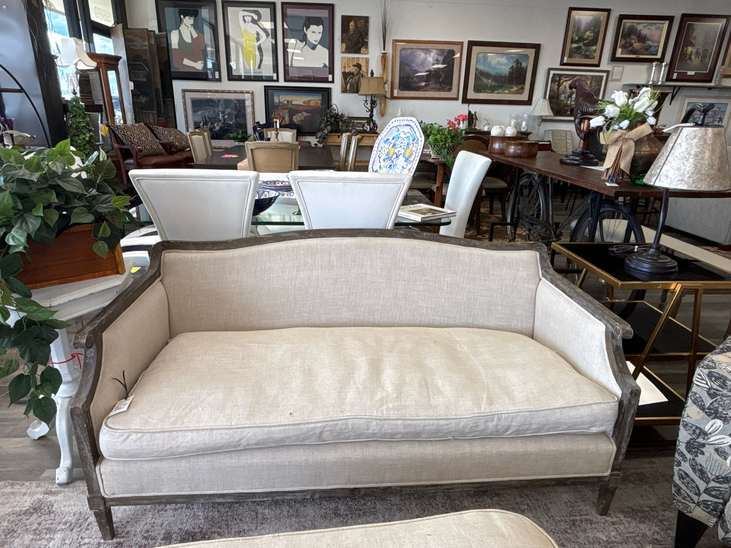 COUCH