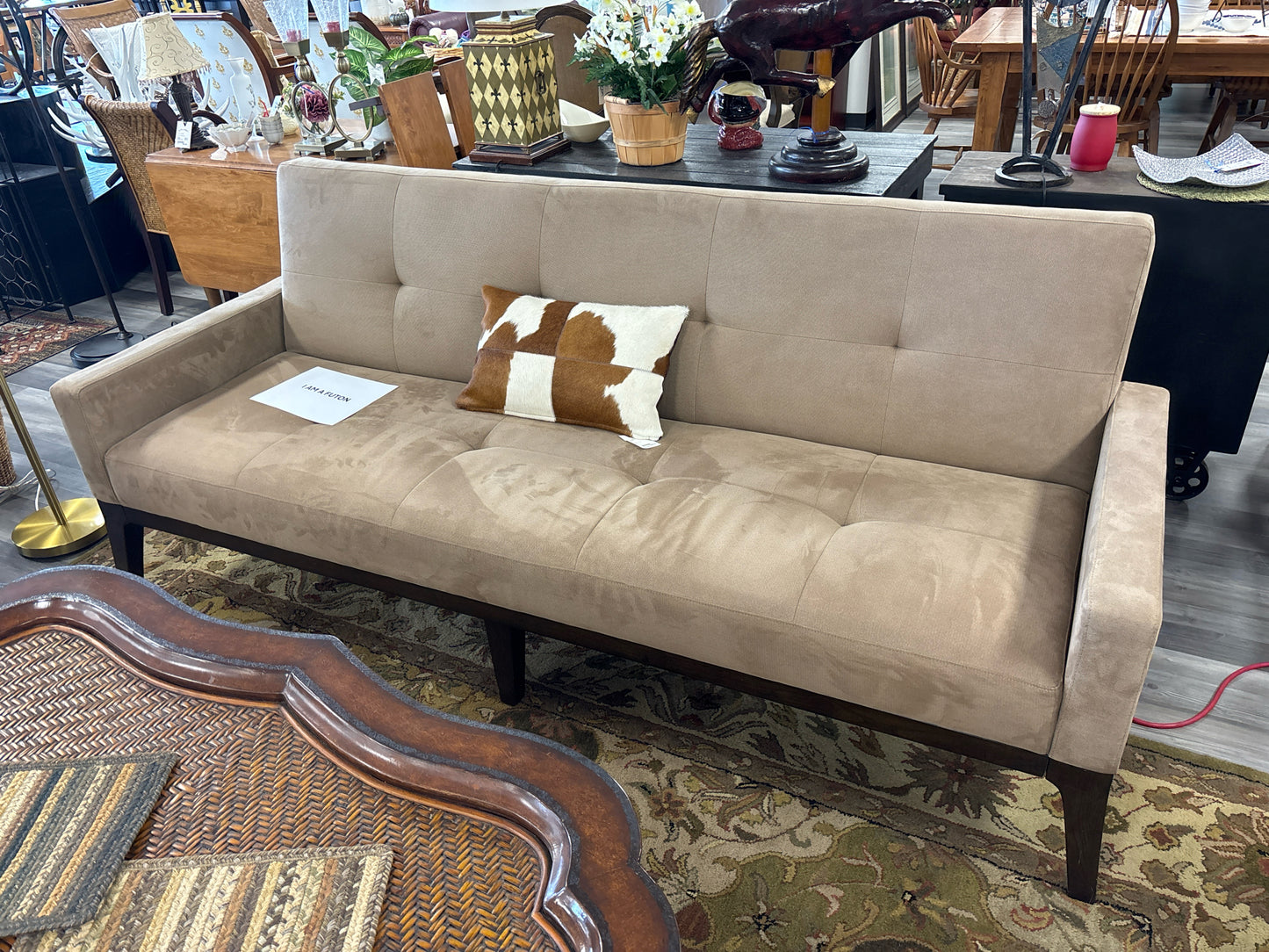 FUTON