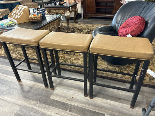 COUNTER STOOLS