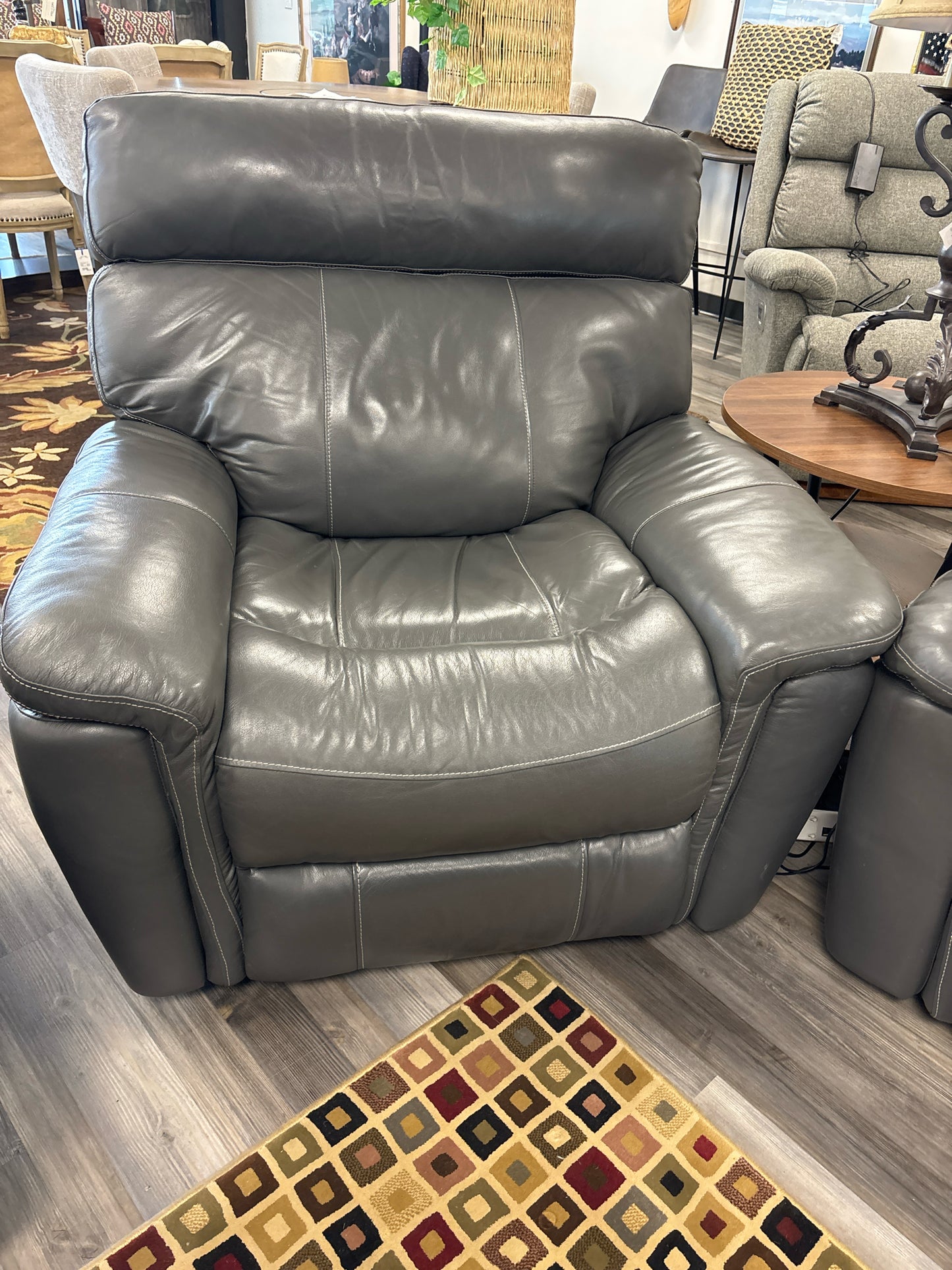 RECLINER