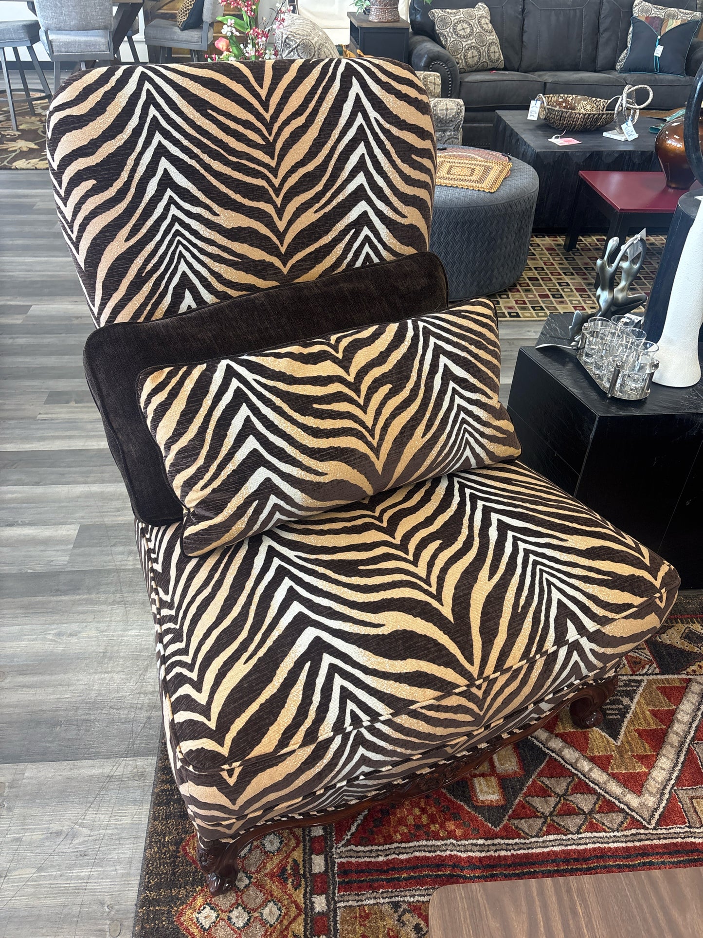 CHAIRS