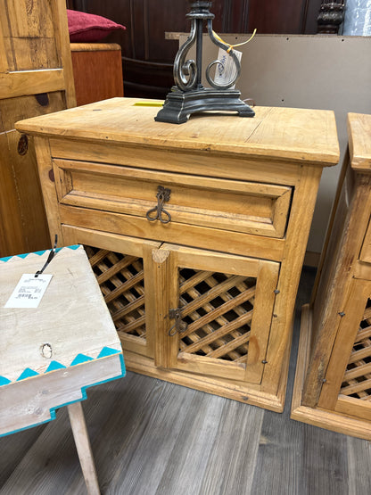 NIGHTSTANDS