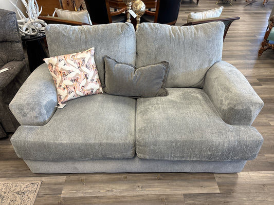LOVESEAT
