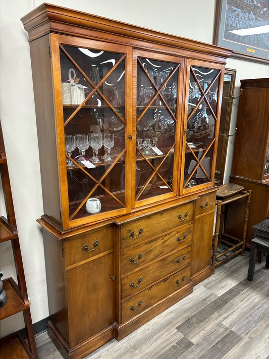 DISPLAY CABINET