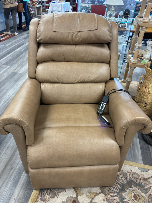 RECLINER