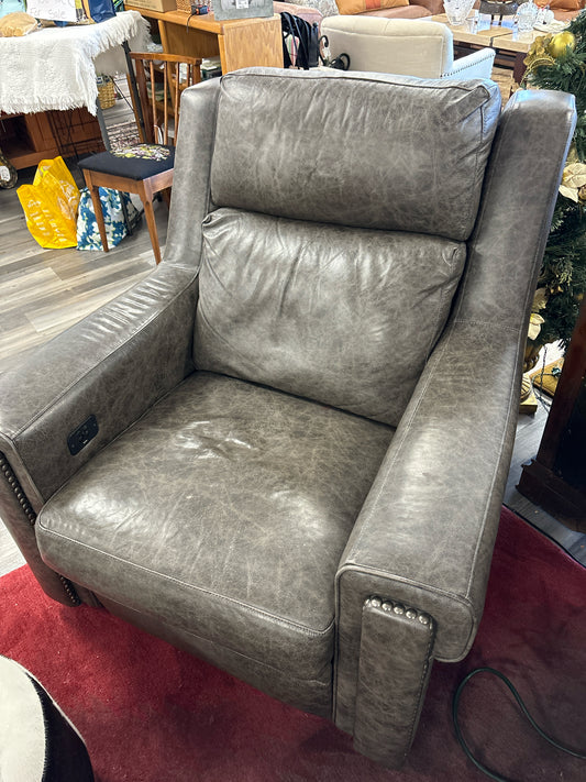 RECLINER