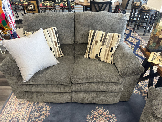 LOVESEAT