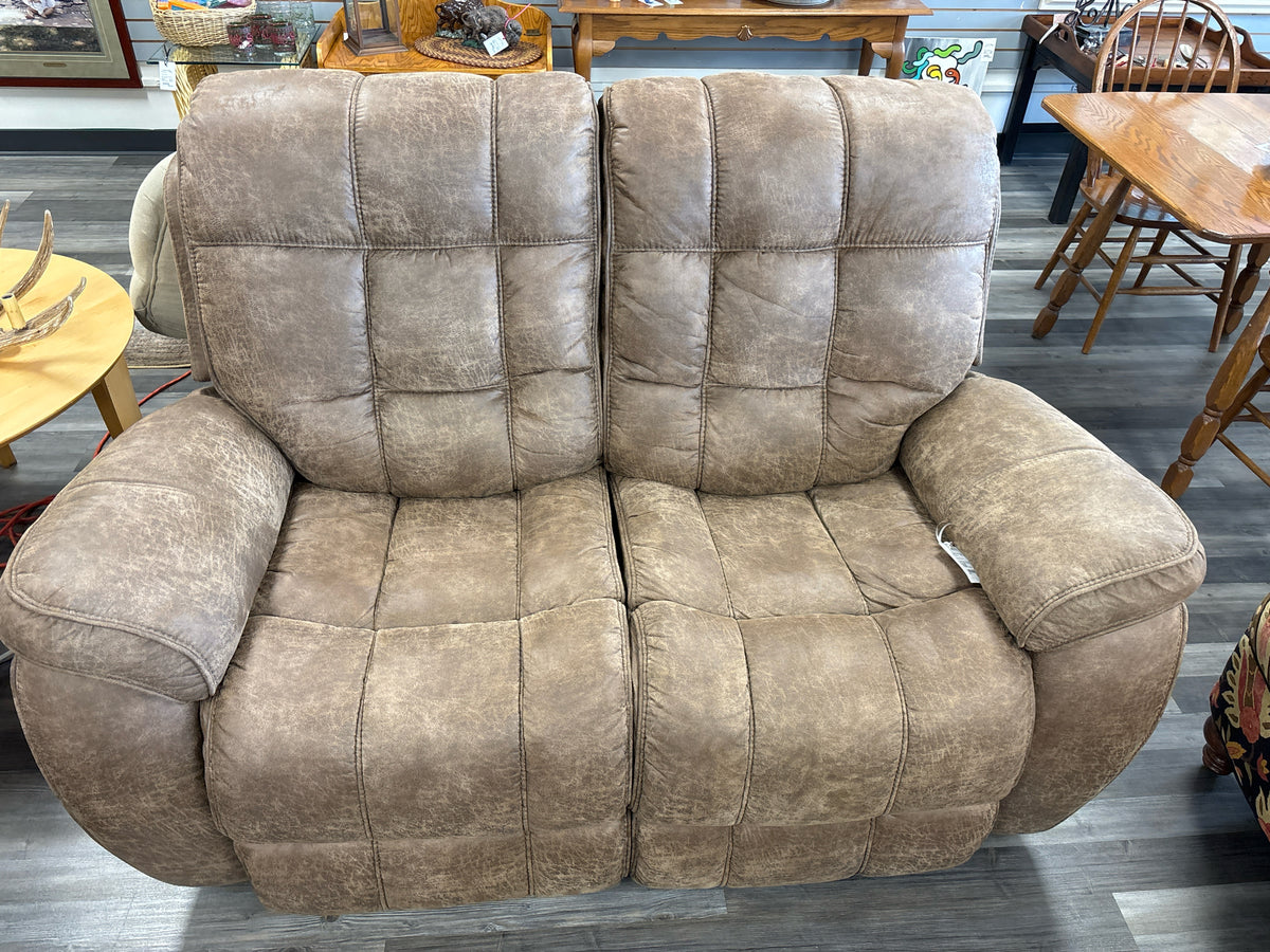LOVESEAT