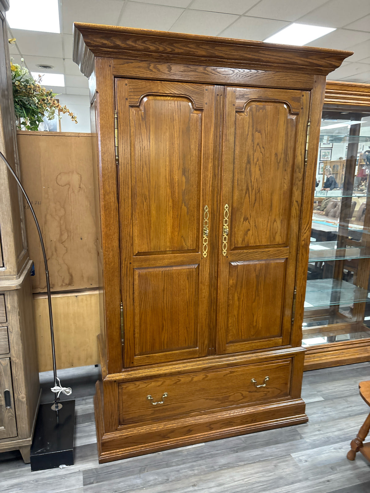 ARMOIRE