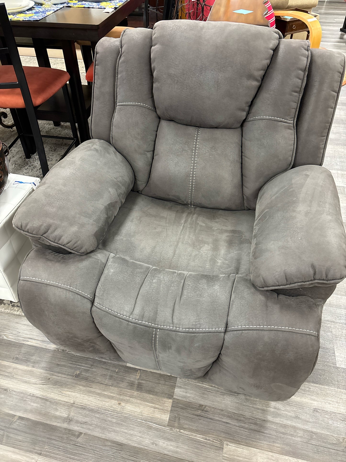 RECLINER