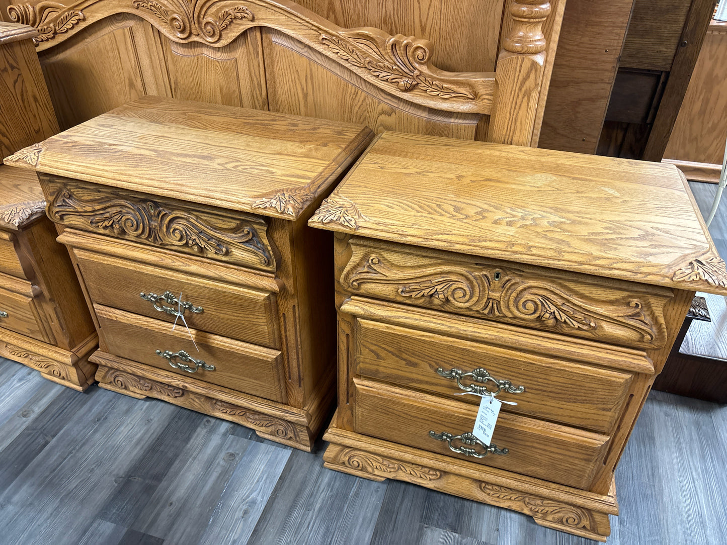 NIGHTSTANDS