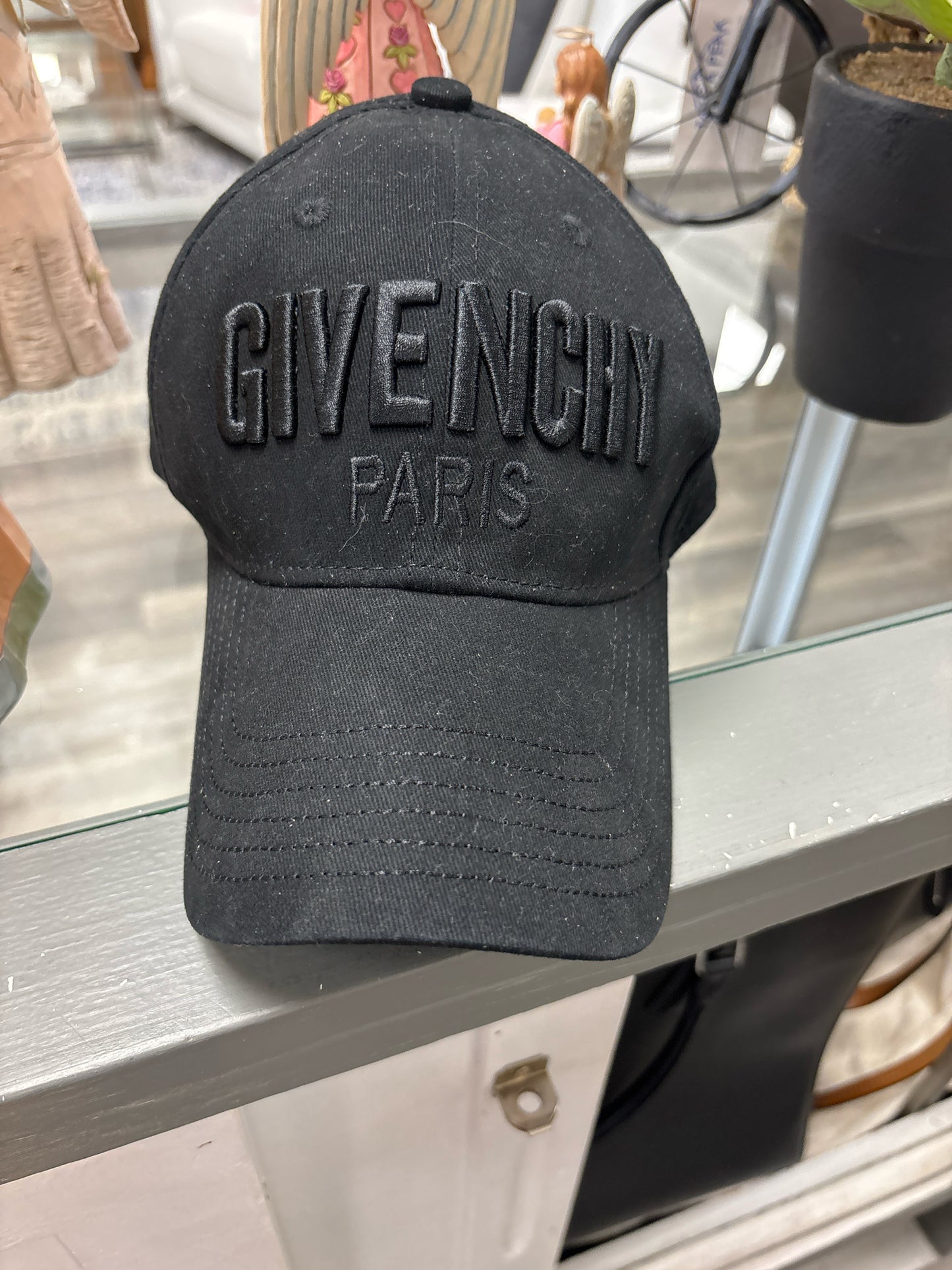 HAT