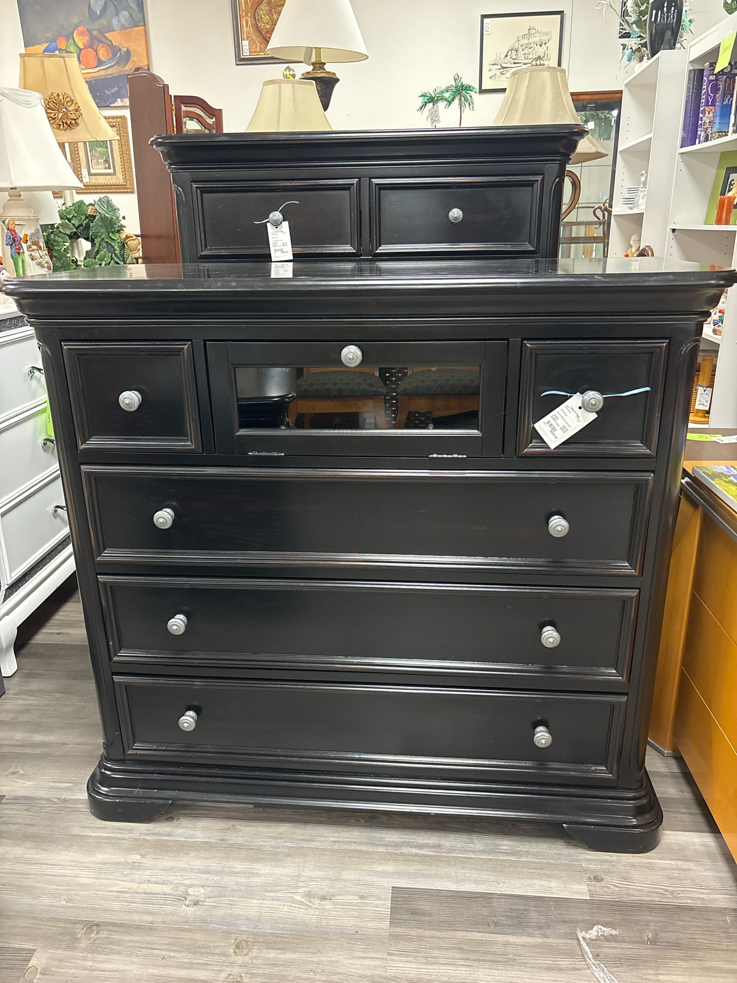 DRESSERS