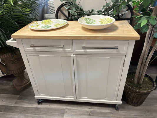 KITCHEN ISLAND
