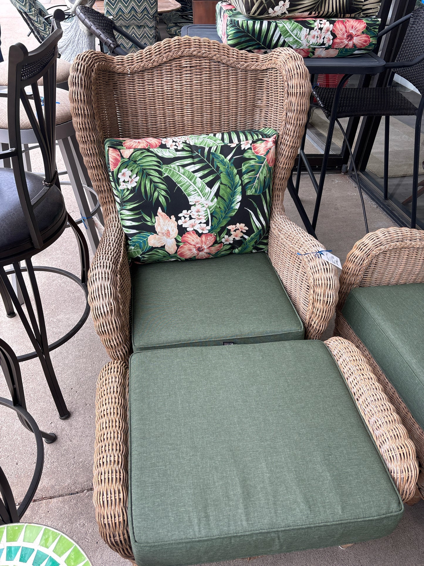 OUTDOOR