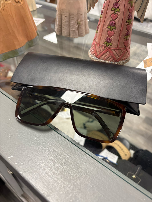 GLASSES