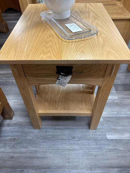 NIGHTSTANDS