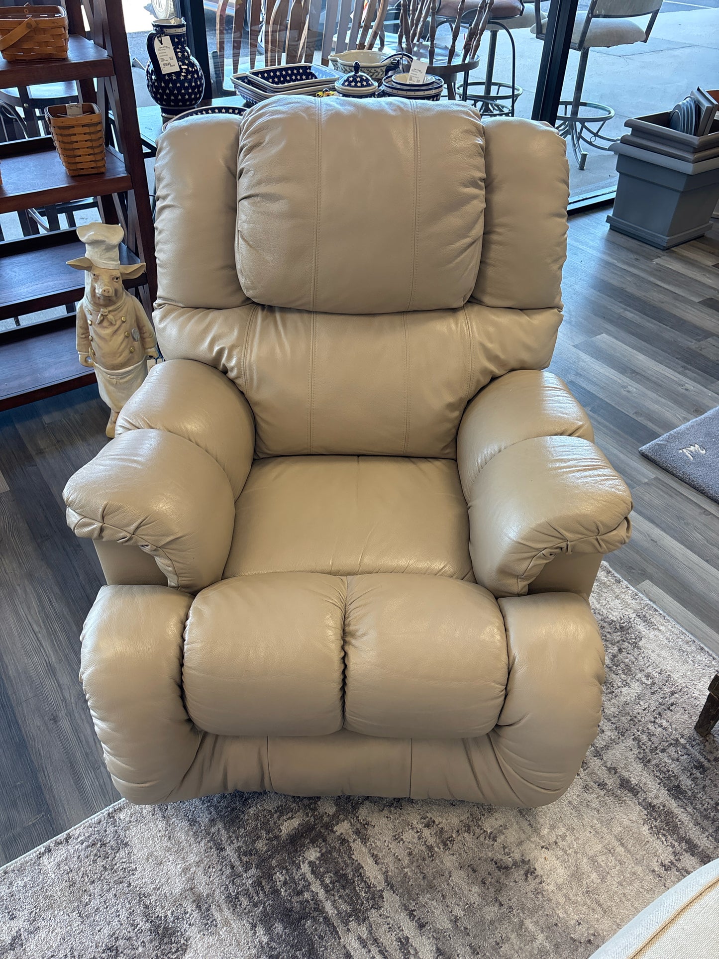 RECLINER