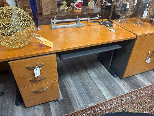 DESK