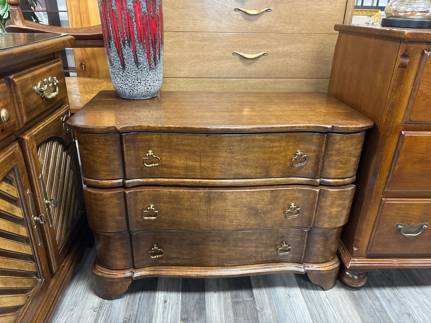 DRESSERS