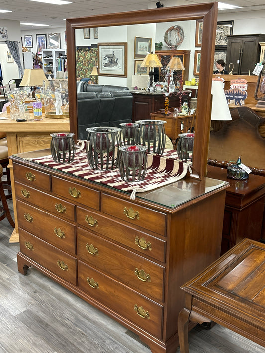 DRESSER WITH MIRROR