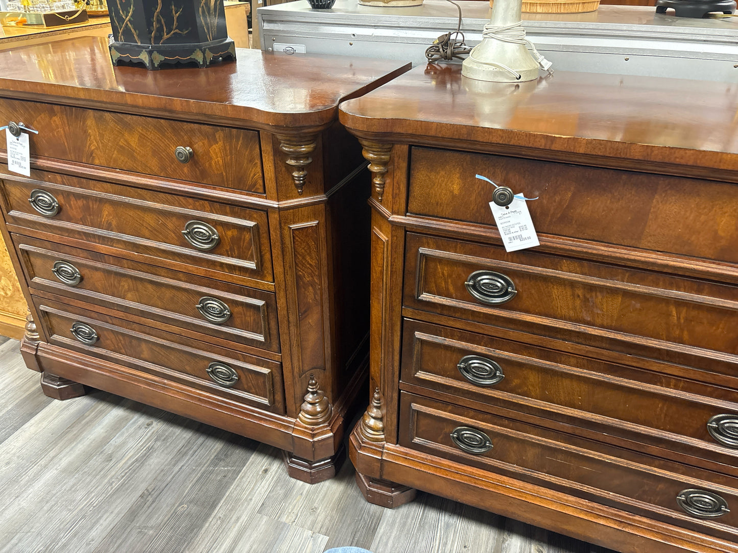 NIGHTSTANDS