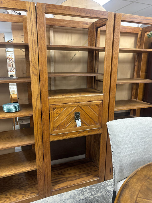 BOOKSHELF